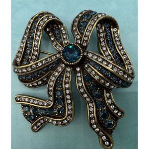 Heidi Daus "Prized Possession" Crystal Brooch/Pin Ribbon Swarovski Crystals